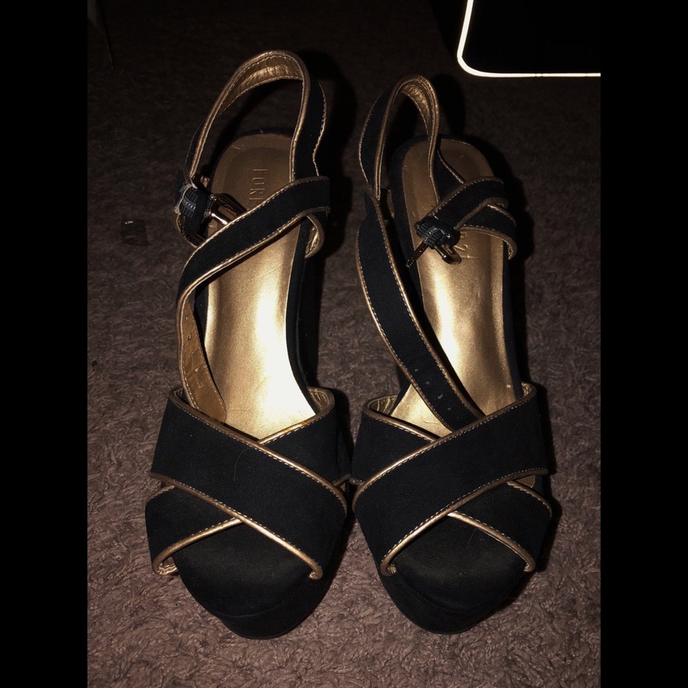 Black and Gold Wedges